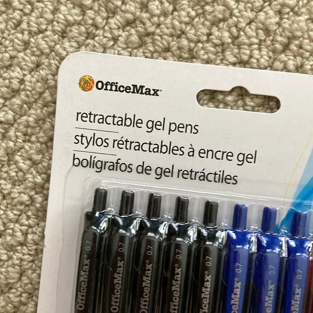 OfficeMax Retractable Gel Pens Multicolor Set of 20 0.7 mm Fine Point Smooth Ink
